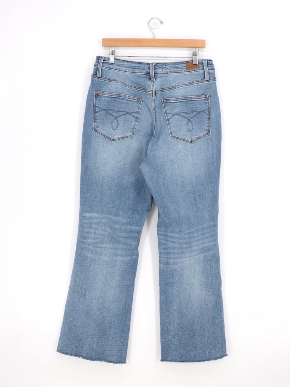 JUDY BLUE Midrise Raw Hem Bootcut Jeans Size 14W - Picture 3 of 10